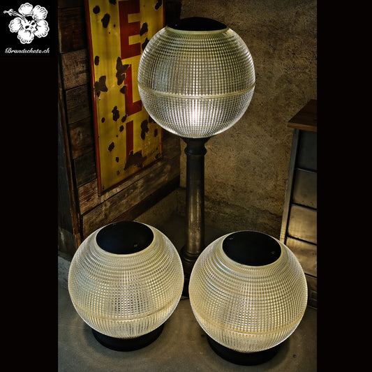 Holophane Stehleuchte, Lampe, Stehlampe auf Gussfuss