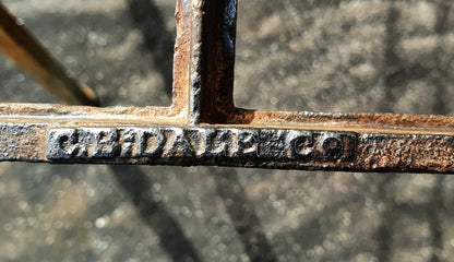 englisches Gusseisenfenster, Segmentbogenfenster verspiegelt