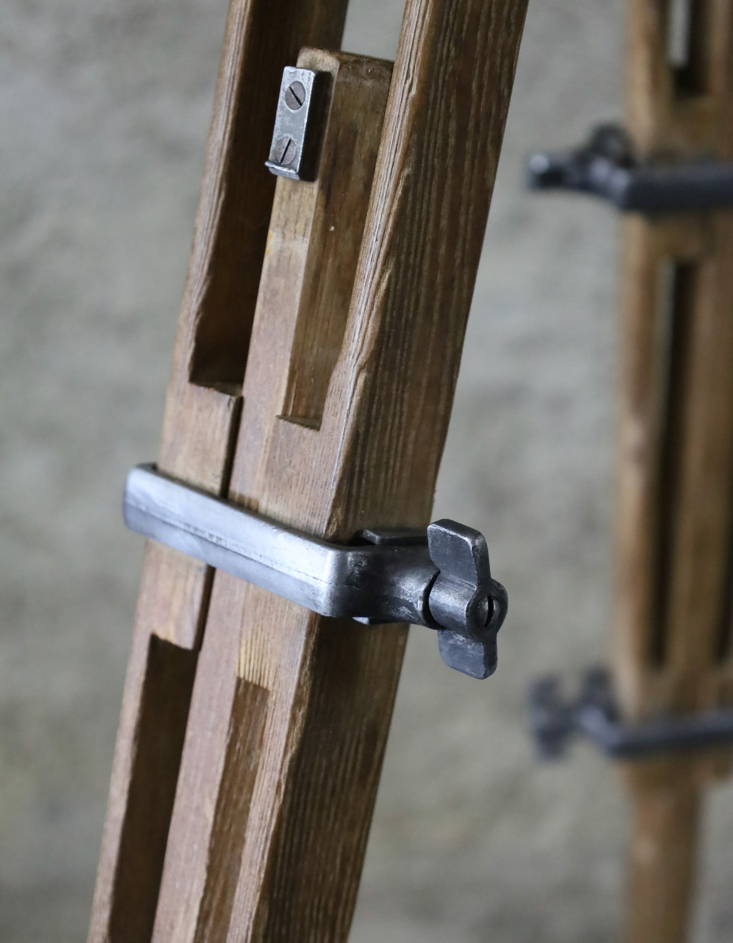 AE Cremer Spotlight on Tripod