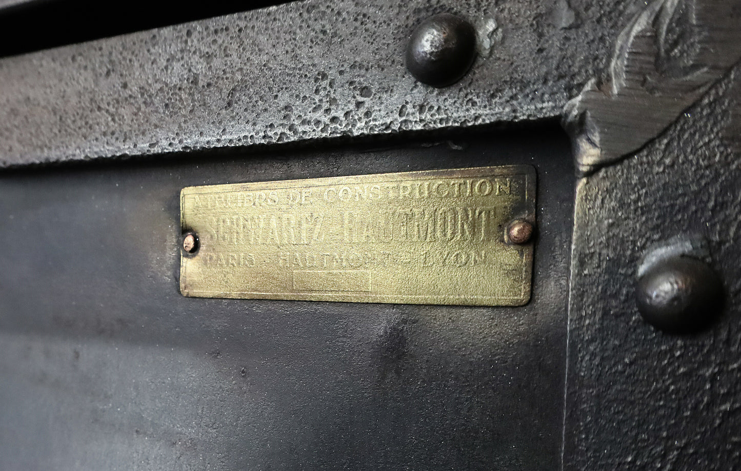 Kommode / Spind "Schwartz-Hautmont"