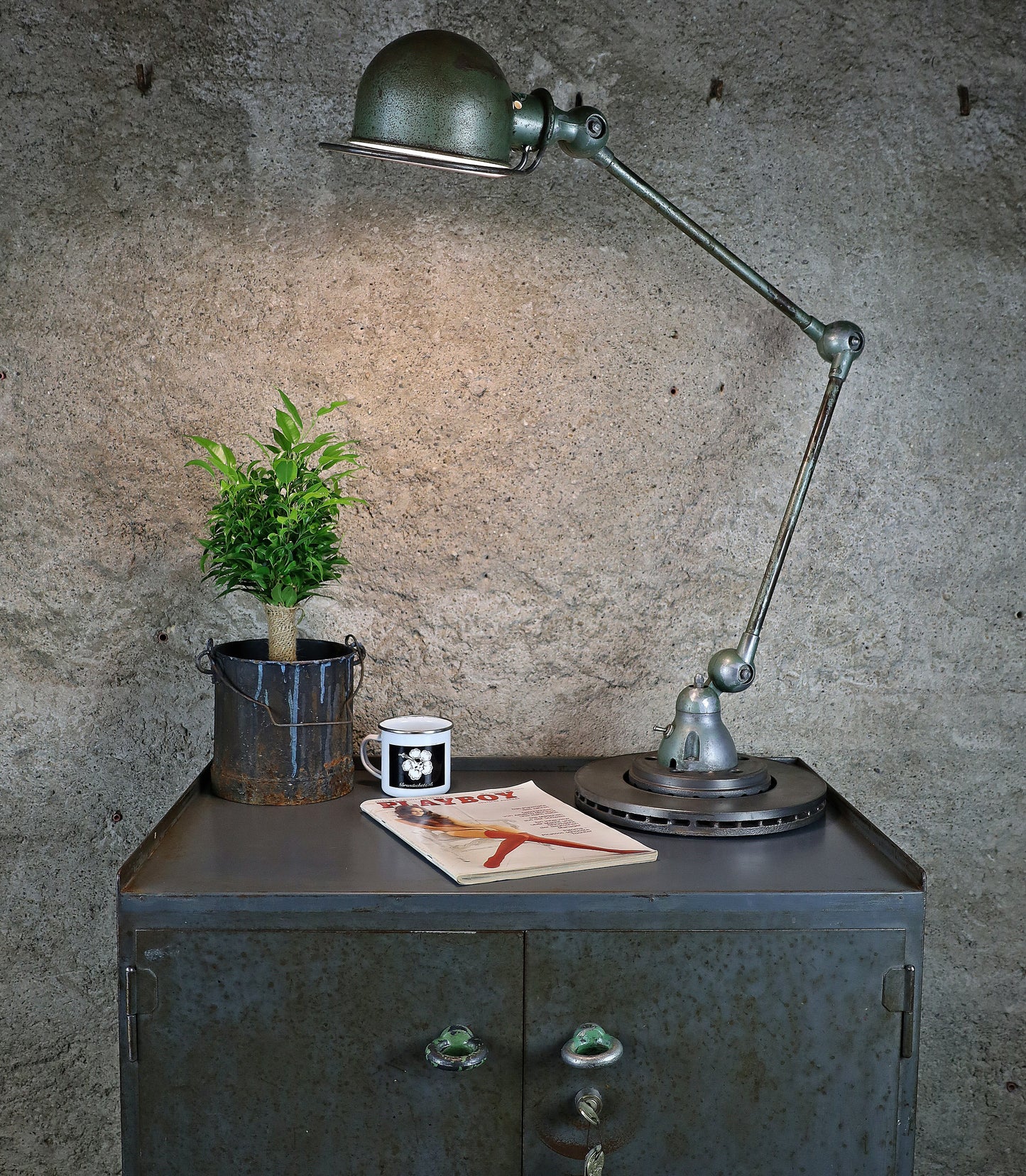 Holophane floor lamp, lamp, standing lamp on small cast iron base