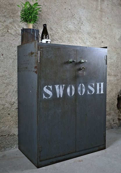 Vidmar Werkstattschrank, Werkzeugschrank, Schuhschrank "Swoosh"