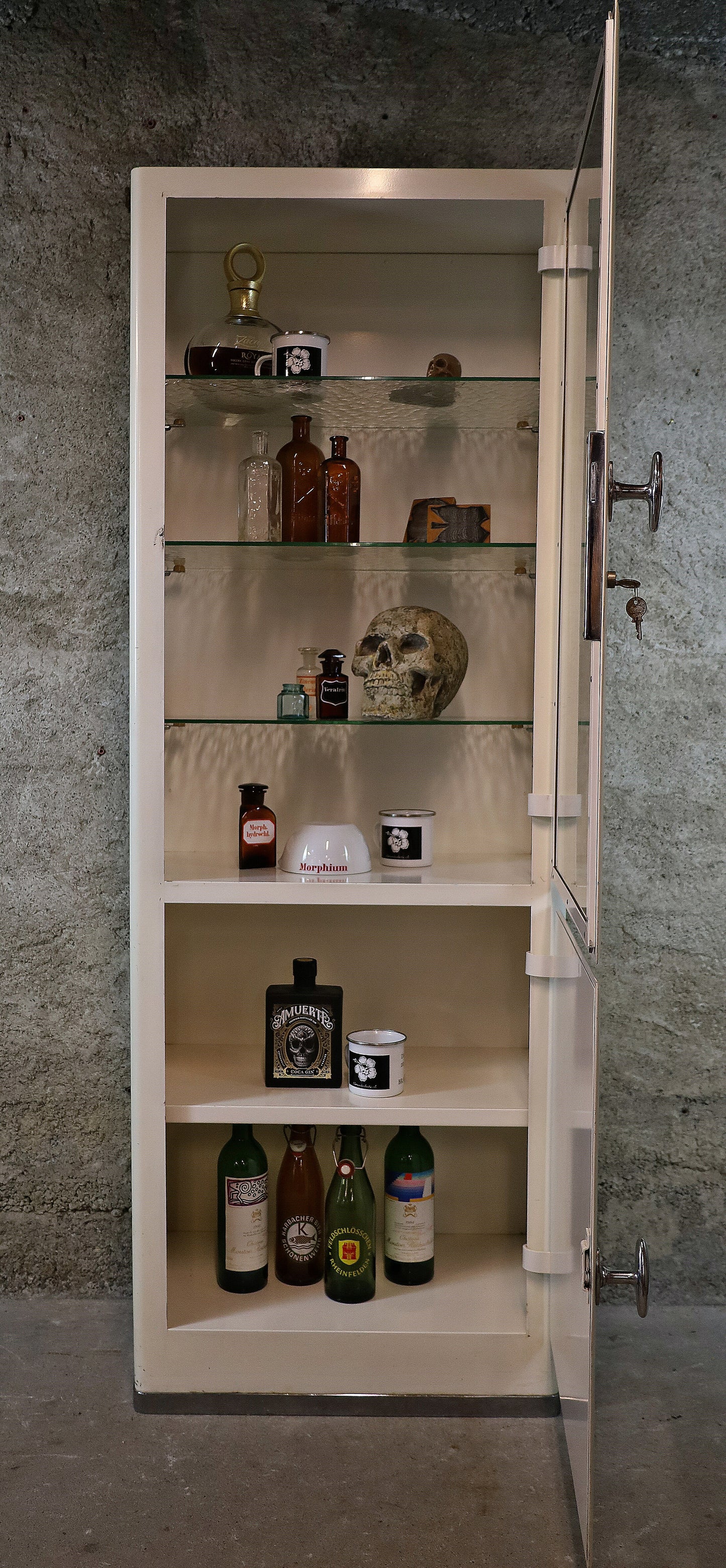 Medizinschrank, Arztvitrine, Arztschrank, Spitalschrank