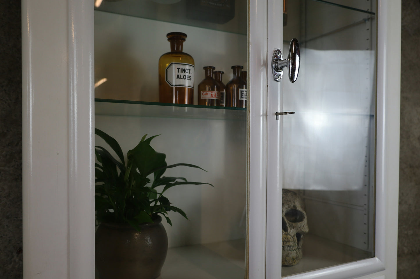 Medizinschrank, Arztvitrine, Arztschrank, Spitalschrank