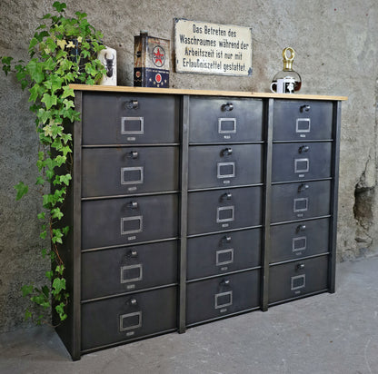 Strafor 15türiger Klappschrank / Aktenschrank