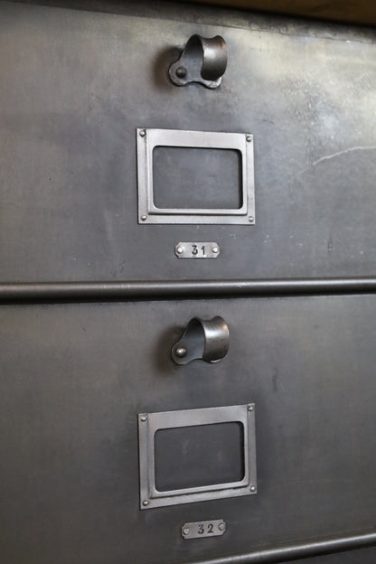 Strafor 15türiger Klappschrank / Aktenschrank