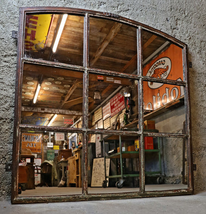 Gusseisenfenster, Segmentbogenfenster verspiegelt