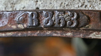 Gusseisenfenster, Segmentbogenfenster verspiegelt