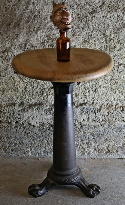 Singer Tatzenhocker, Werkstatthocker