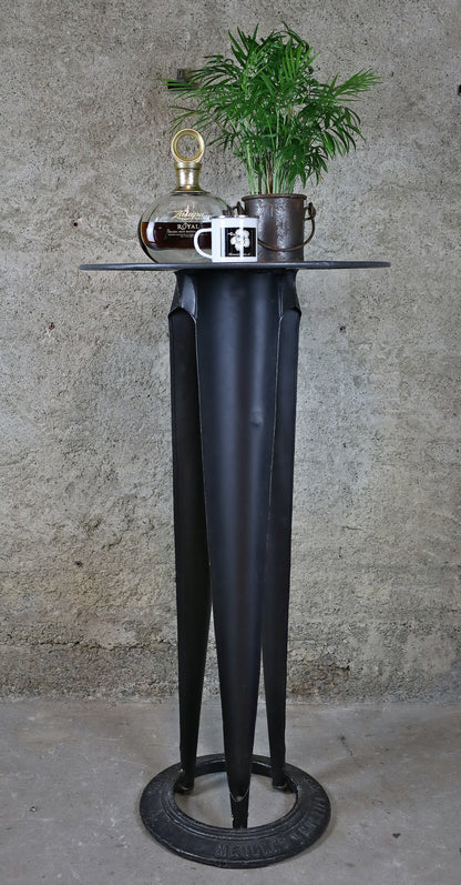 Stehtisch "Meuble Multipl's" mit Gusseisenfuss