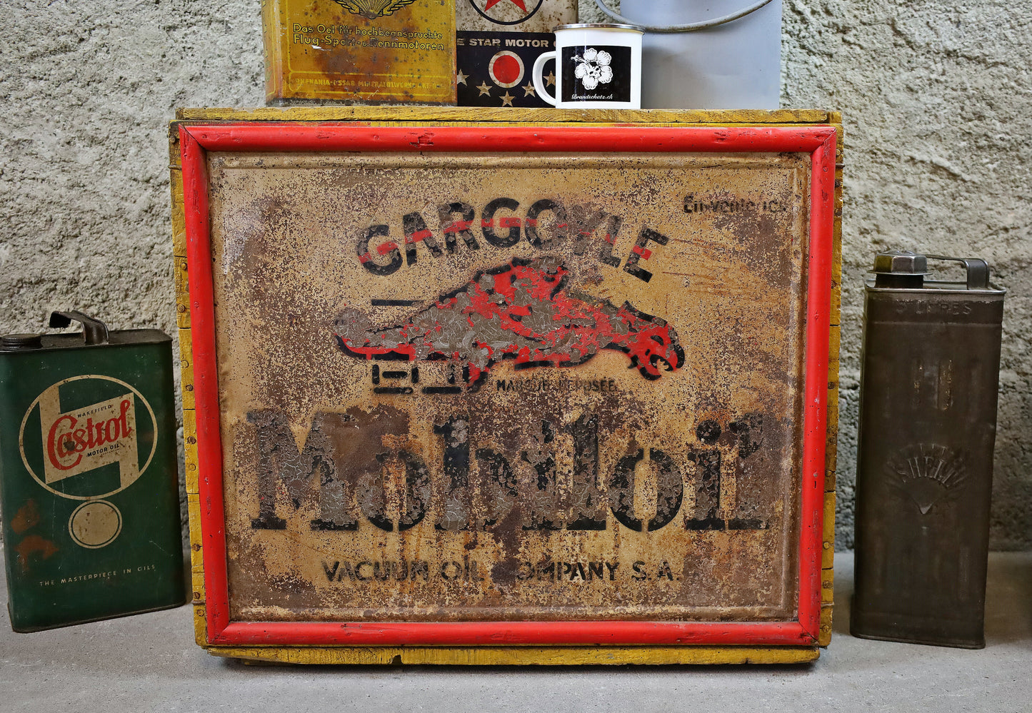Gargoyle Mobiloil Truhe/Kiste