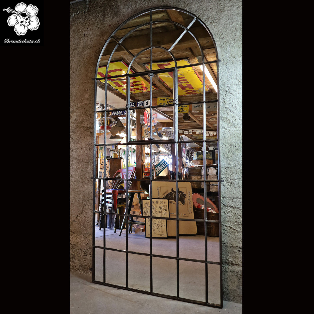 englisches Gusseisenfenster, Segmentbogenfenster verspiegelt