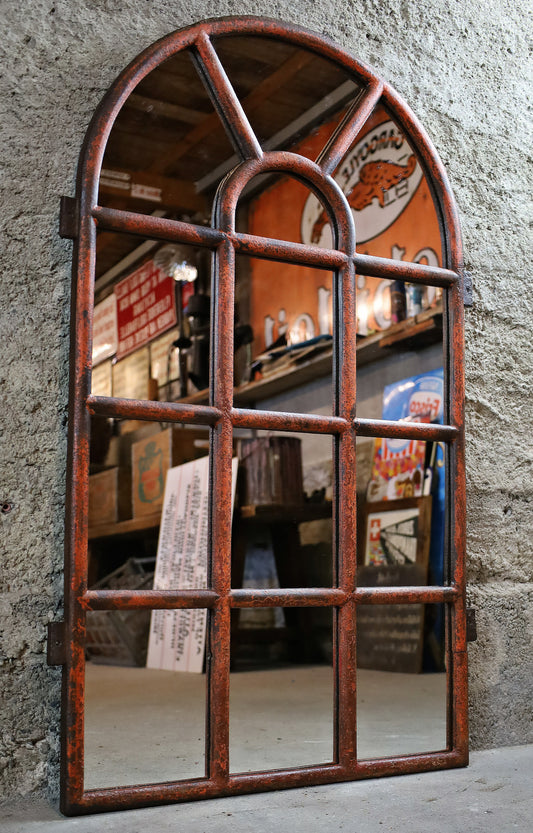 Gusseisenfenster, Segmentbogenfenster verspiegelt