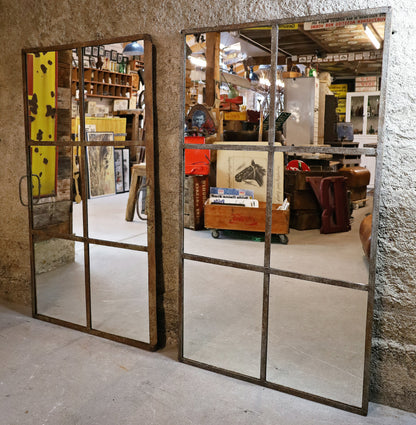 Duo Eisenfenster verspiegelt