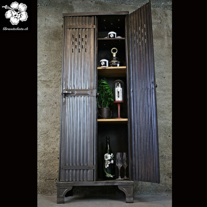 Strafor 2türiger Spind / Vestiaire