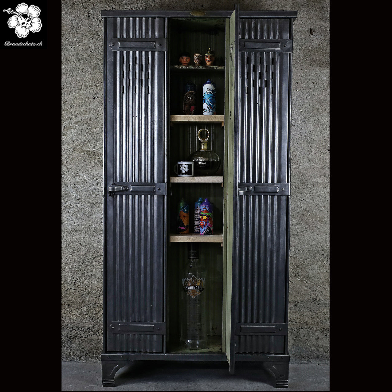 Strafor 3türiger Spind / Vestiaire T