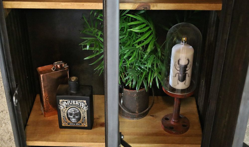 Strafor 2türiger Spind / Vestiaire