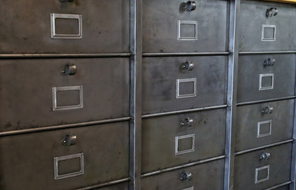 Strafor 12türiger Klappschrank / Aktenschrank