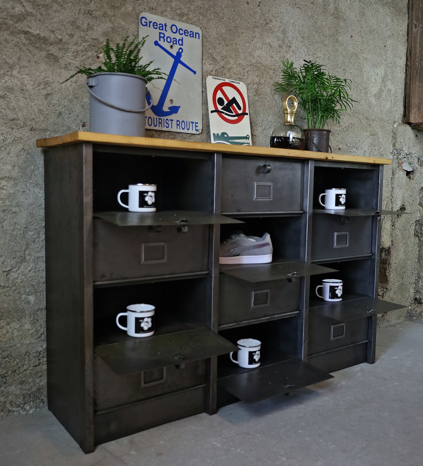 Strafor 12türiger Klappschrank / Aktenschrank