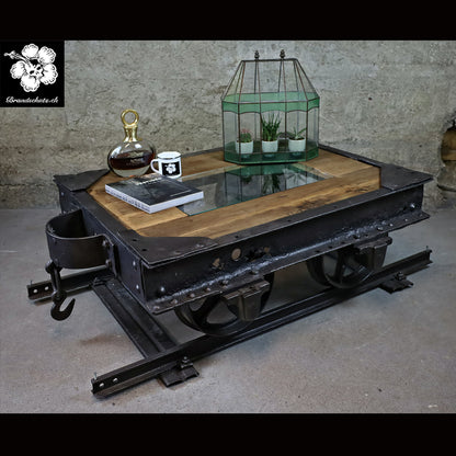Couchtisch aus altem Minen Wagen / Lore, Minenlore A. Petolat Dijon
