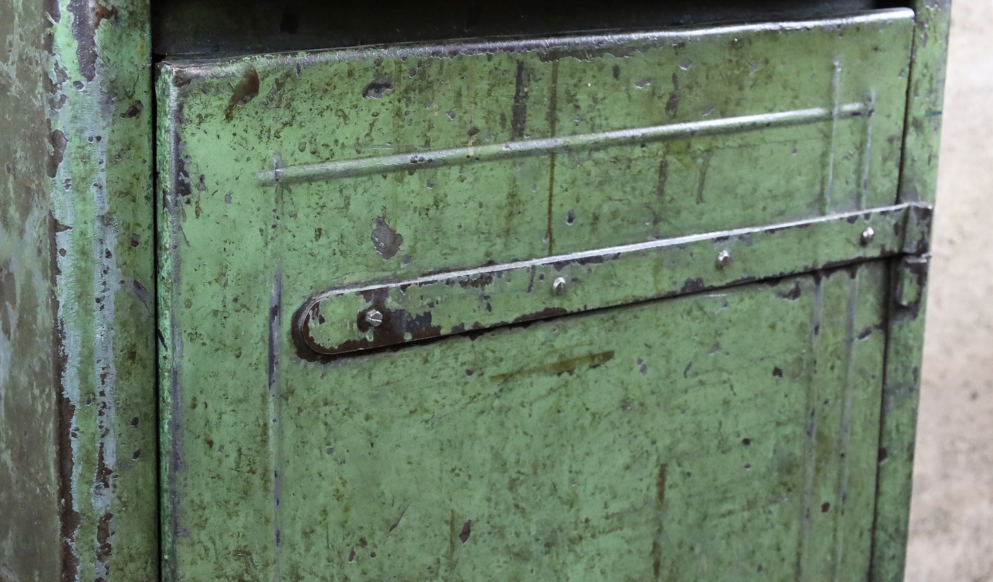 Strafor Chest of Drawers / Sideboard