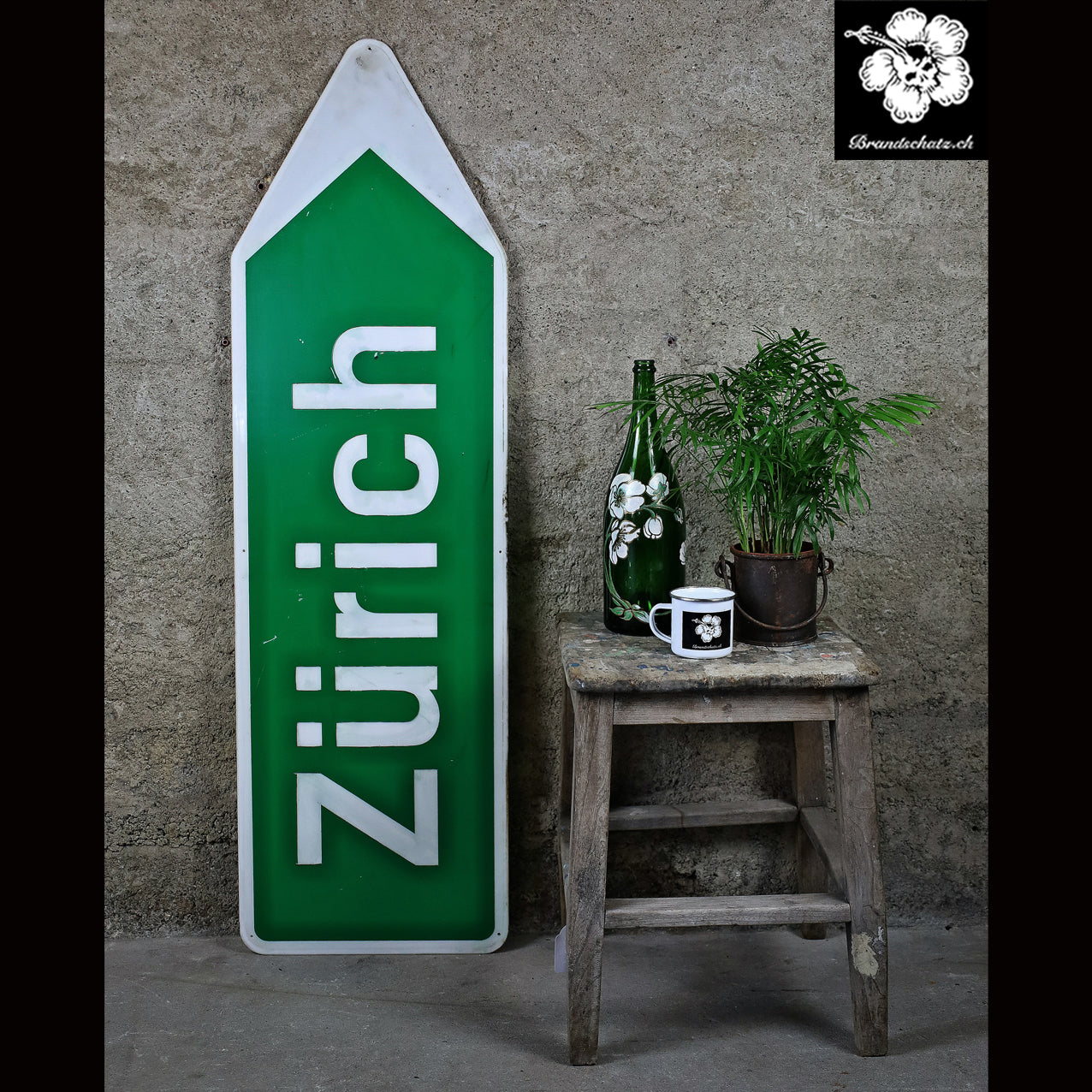 Wegweiser, Strassenschild, Autobahnschild "Zürich"